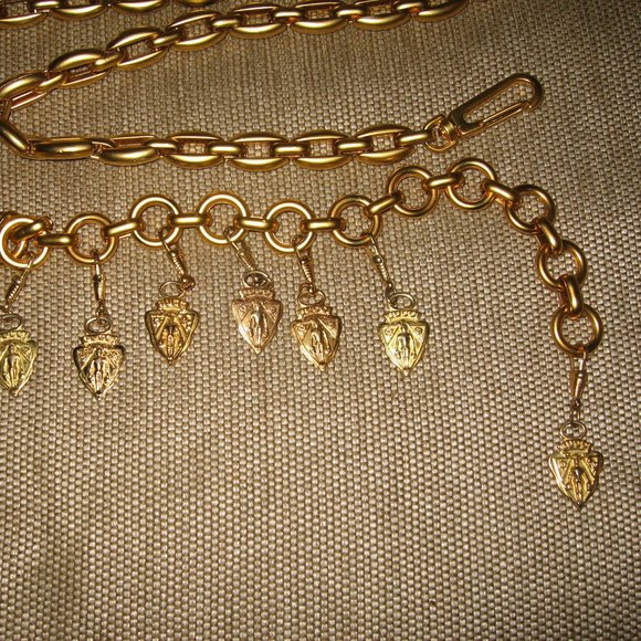 8 GUCCI Crest Zipper Pull Gold Chain Belt Sz 36 - Picture 2 of 5